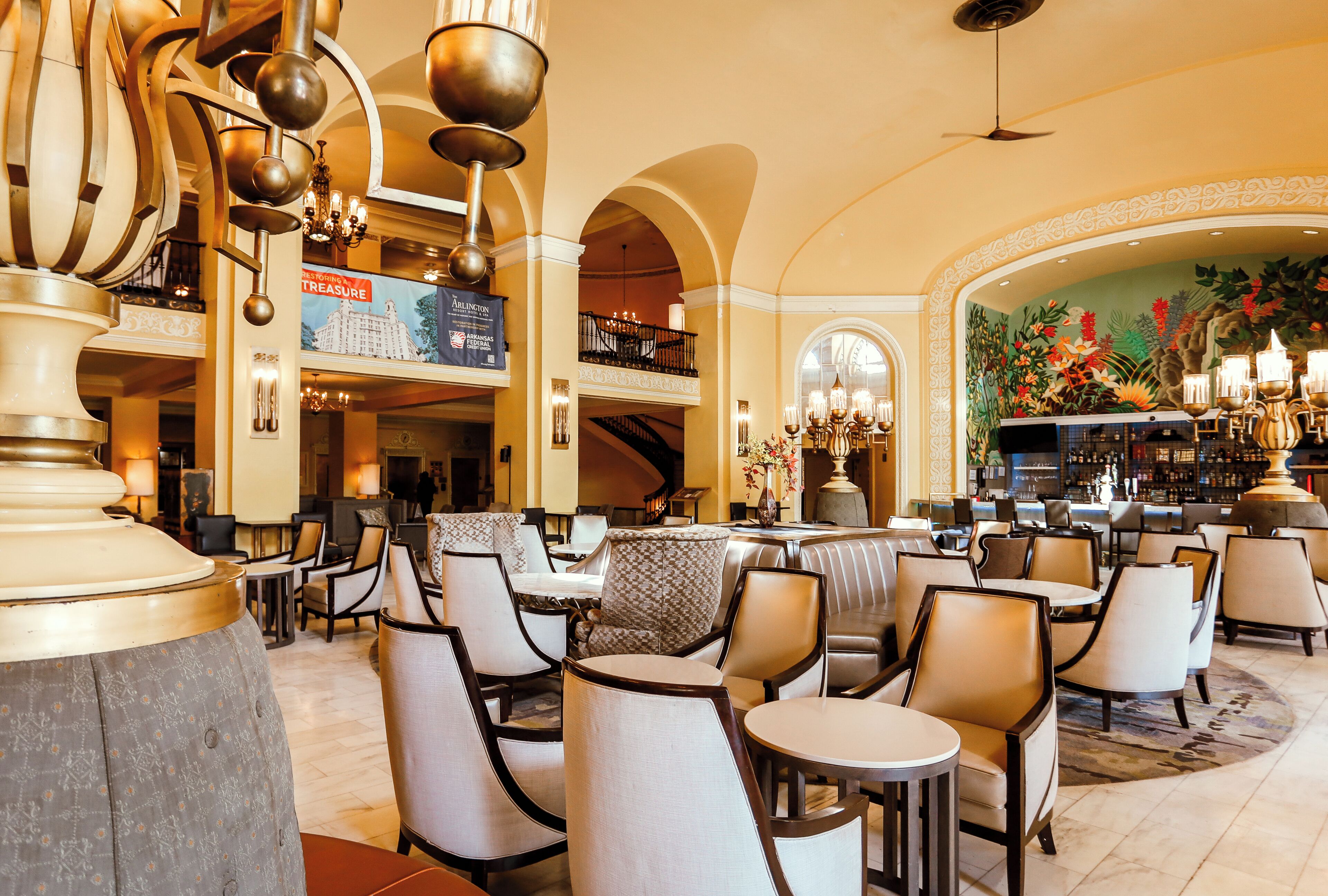 Lobby-lounge