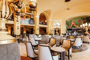 Bar en el lobby