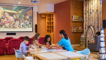 พื้นที่เล่นสำหรับเด็ก - ในร่ม