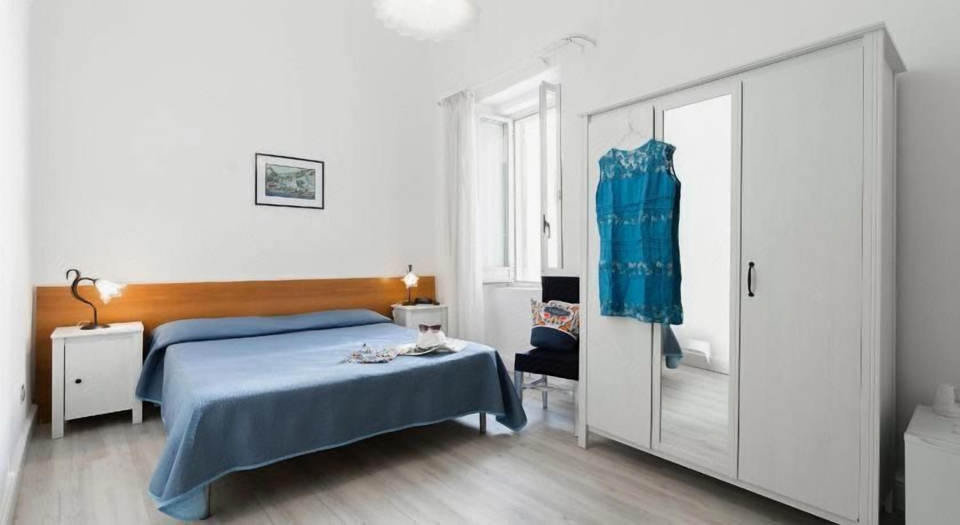 In-room safe, desk, blackout drapes, iron/ironing board