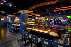 Bar (on property) - Marco Polo Hotel (Dubai)