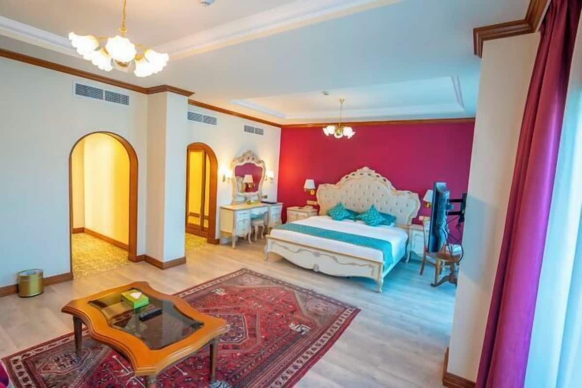 1 bedroom, minibar, in-room safe, individually decorated
