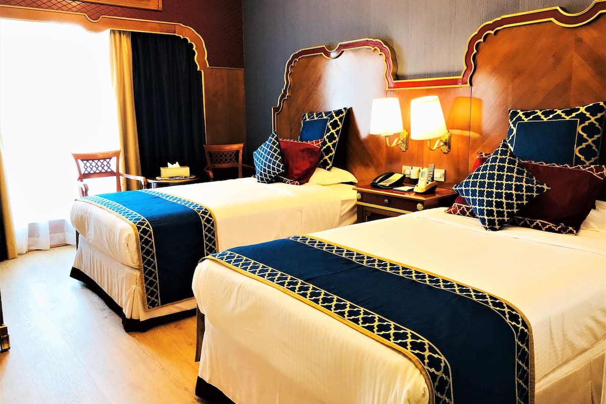 Premium tvåbäddsrum | 1 sovrum, minibar och värdeförvaringsskåp på rummet