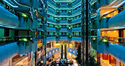 Emirates Concorde Hotel & Suites