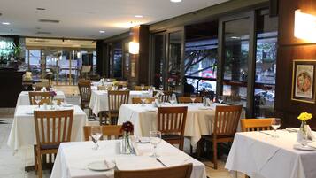 Inbegriffenes Frühstücksbuffet unter der Woche