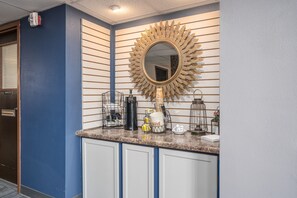 Lobby - The Dakota (Sioux Falls)