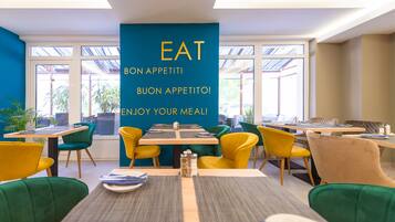 Daily buffet breakfast (HUF 5300 per person)