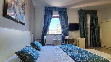 Superior-Doppel- oder -Zweibettzimmer