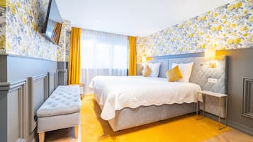 Minibar, coffres-forts dans les chambres, décoration personnalisée