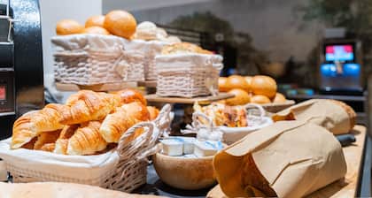 Grand Hotel Normandy by CW Hotel Collection