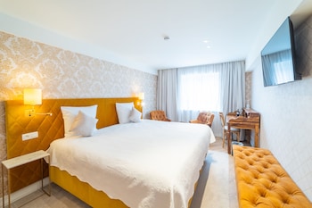 Grand Hotel Normandy by CW Hotel Collection