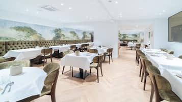 Dagelijks ontbijtbuffet (EUR 20 per persoon)