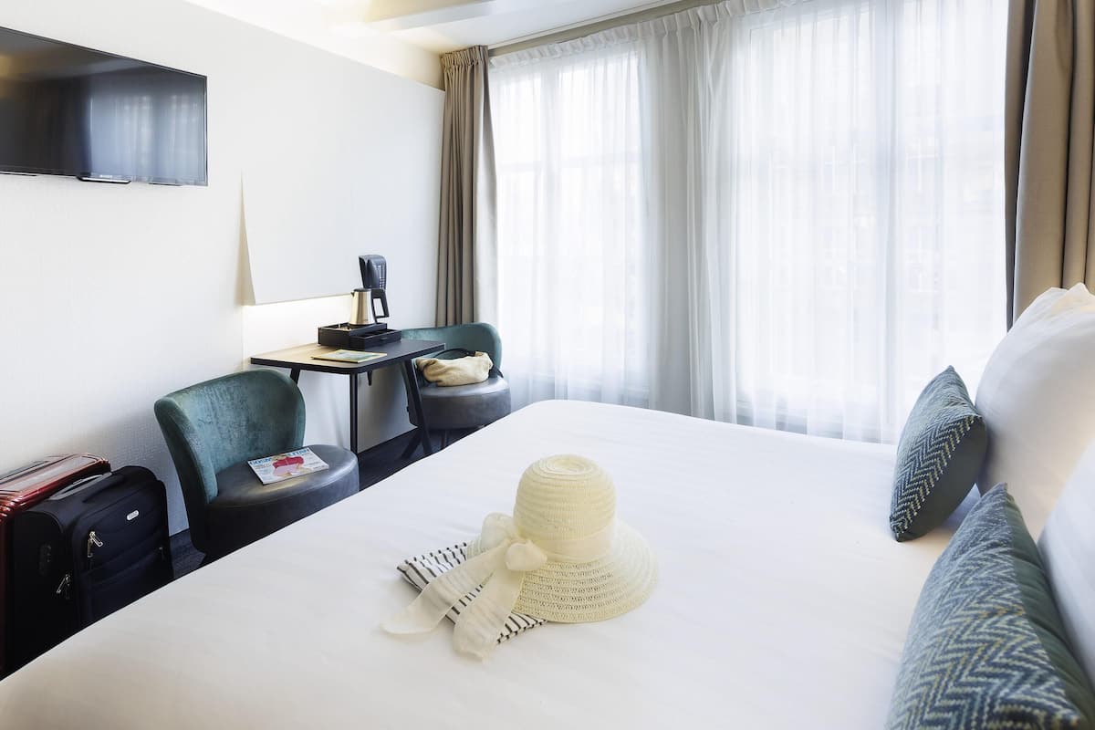 Habitación, 1 cama matrimonial | Vista desde la habitación