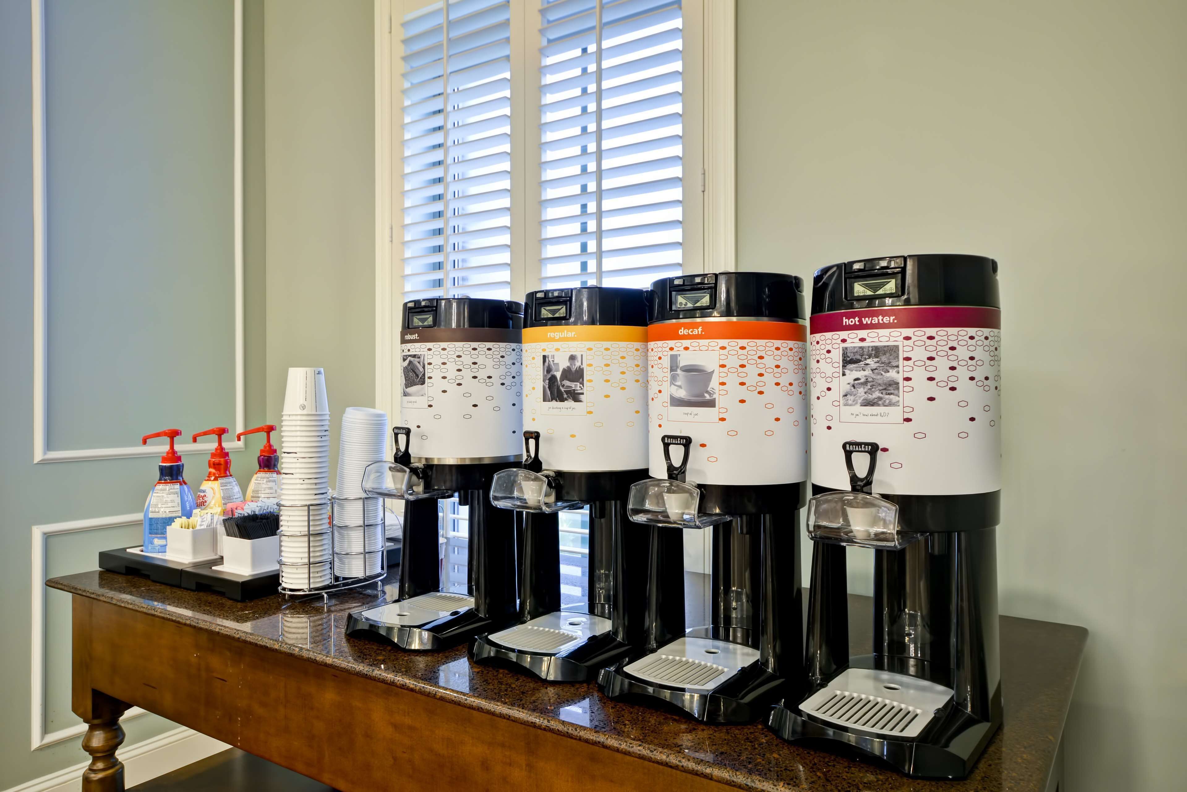 Photo - Hampton Inn & Suites Charleston Airport