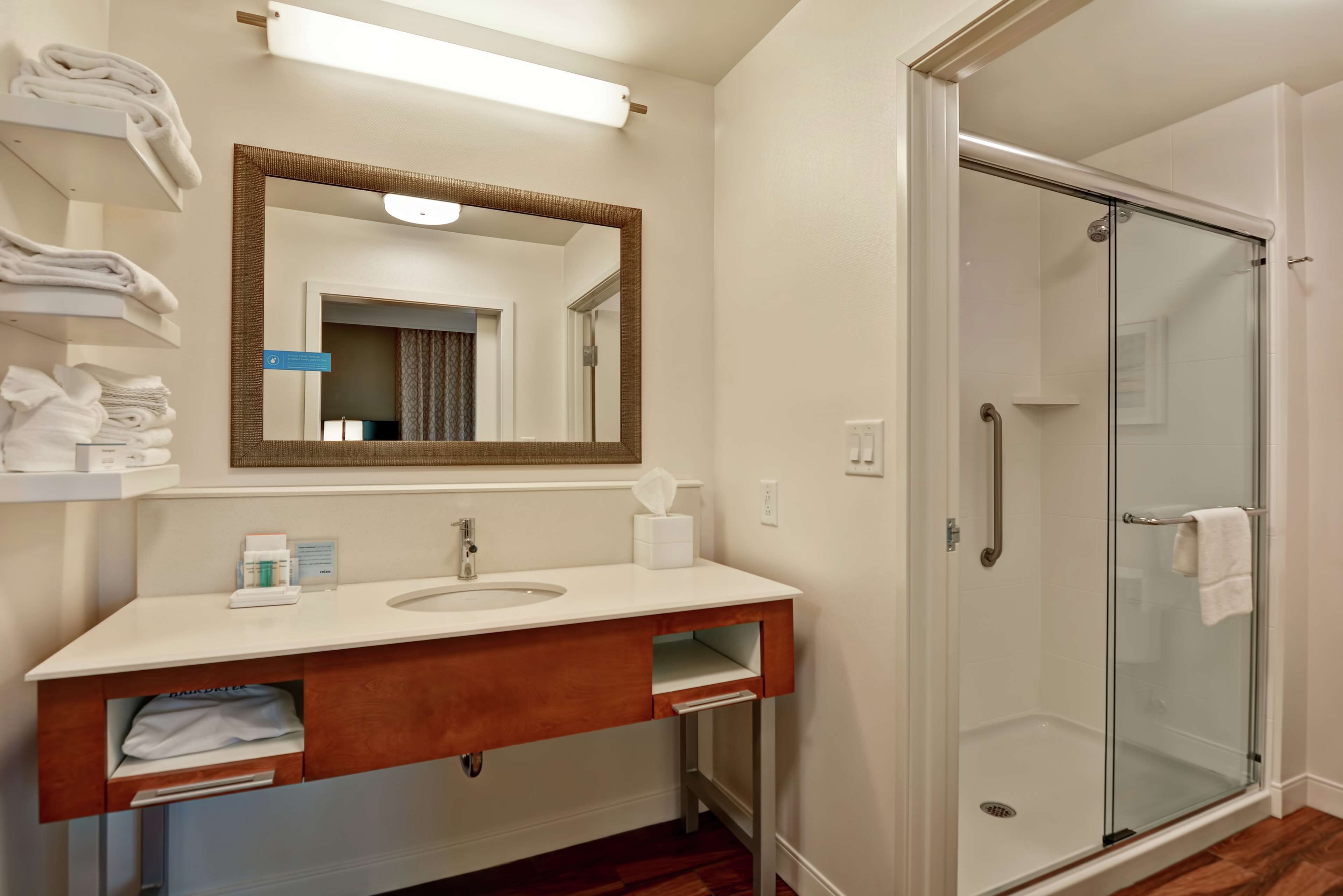 Photo - Hampton Inn & Suites Charleston Airport