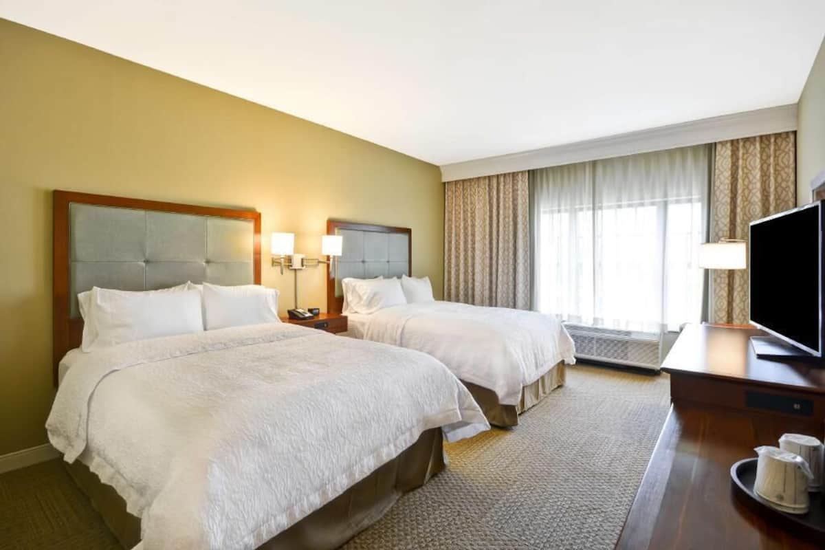 In-room safe, desk, laptop workspace, iron/ironing board