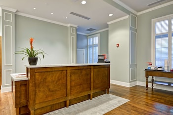 Reception area at Hampton Inn & Suites Charleston Airport