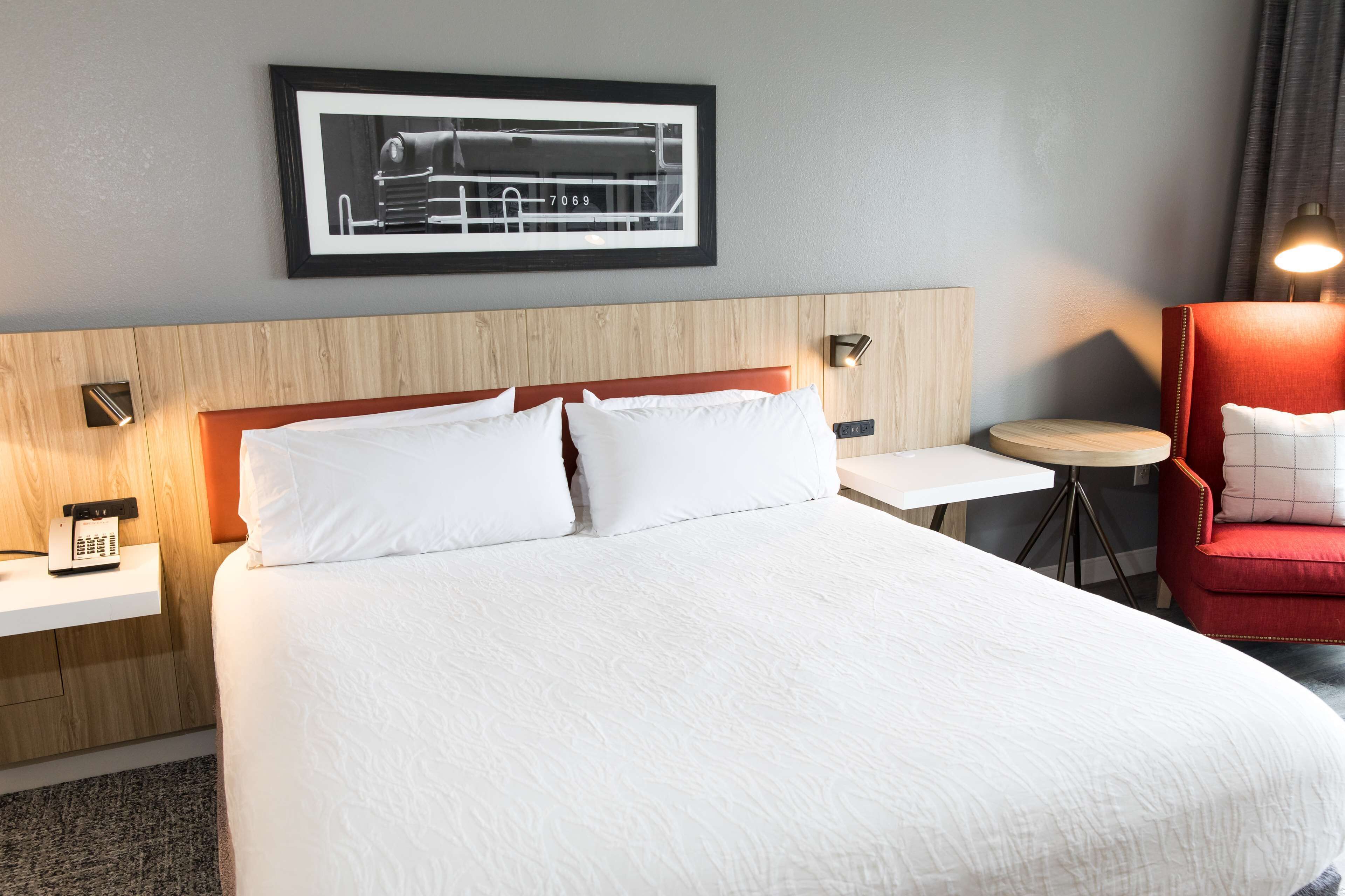 hypo-allergenic bedding, down duvets, in-room safe, iron/ironing board