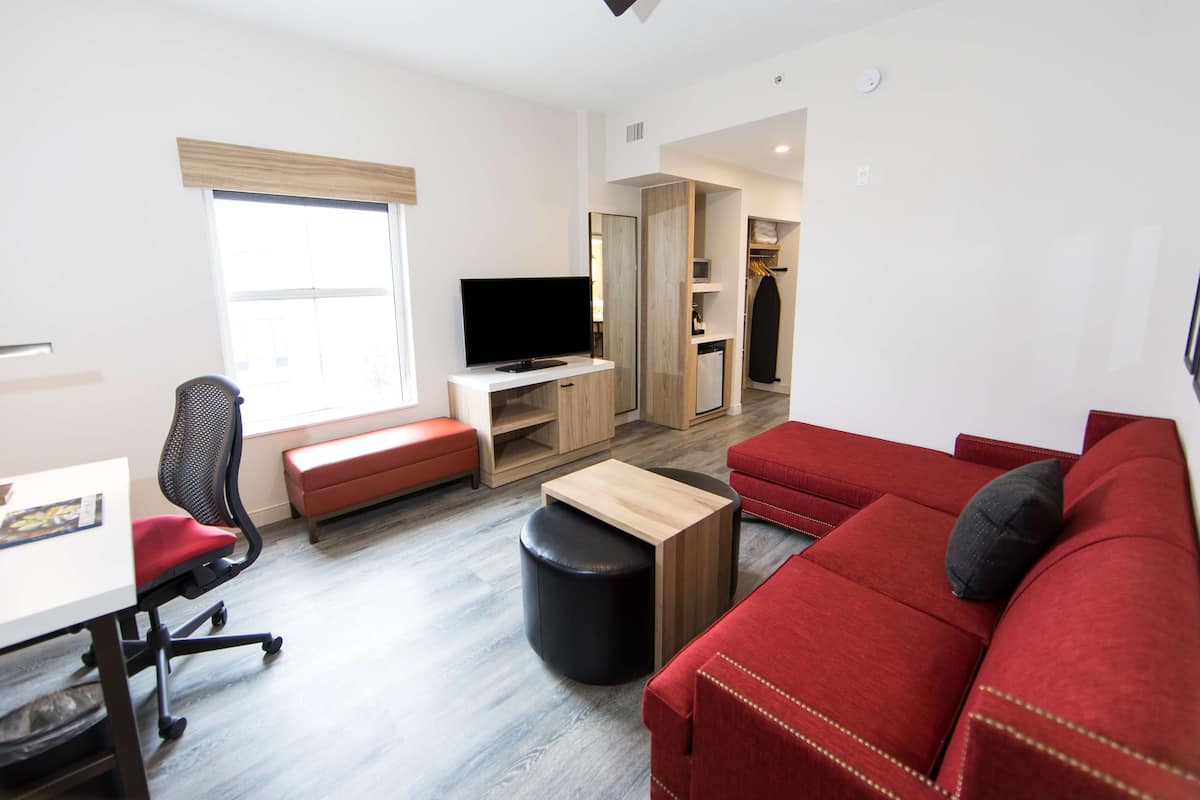 Suite, 1 Bedroom | Hypo-allergenic bedding, down comforters, in-room safe
