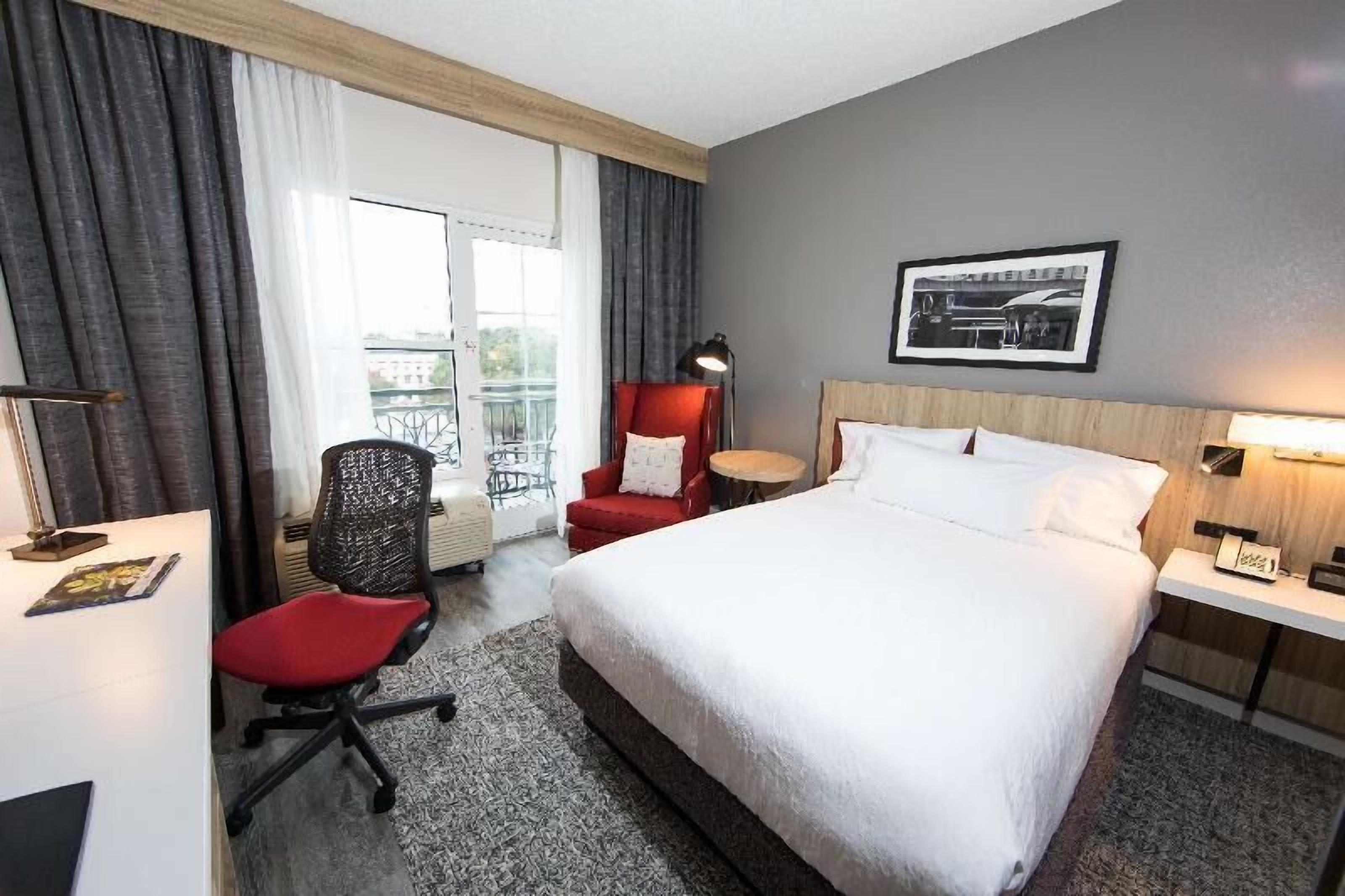 Hypo-allergenic bedding, down comforters, in-room safe
