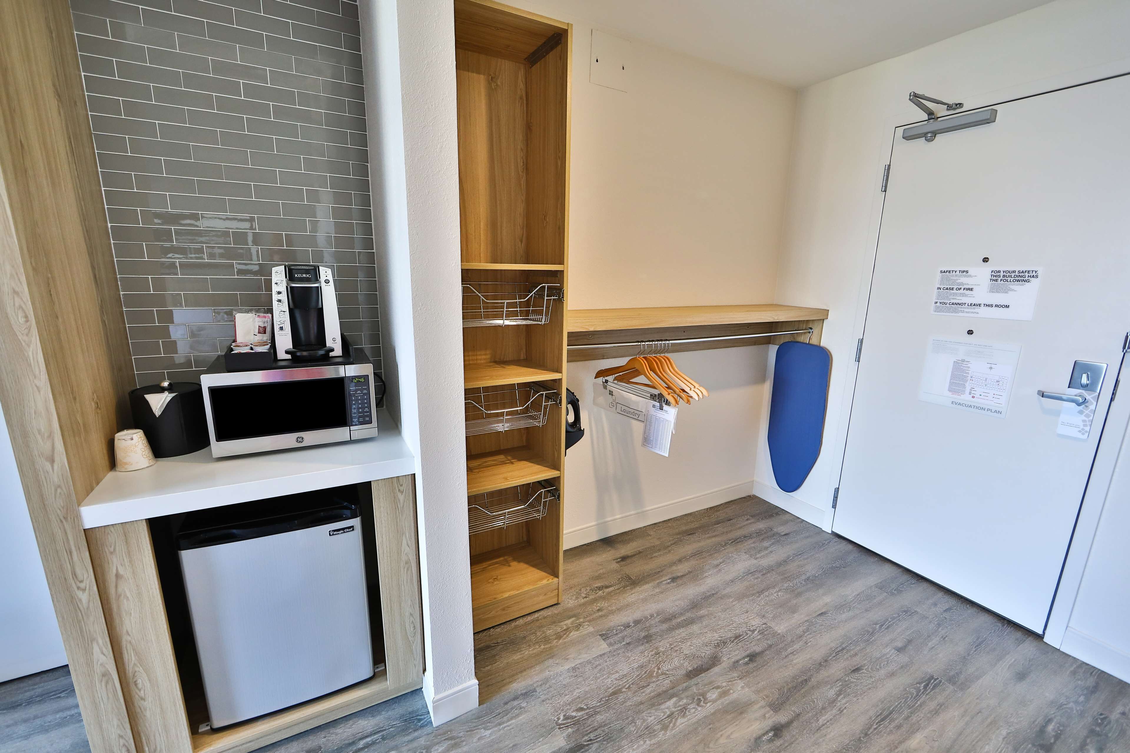 suite, 2 queen beds, accessible (roll-in shower) | hypo-allergenic bedding, down duvets, in-room safe, iron/ironing board