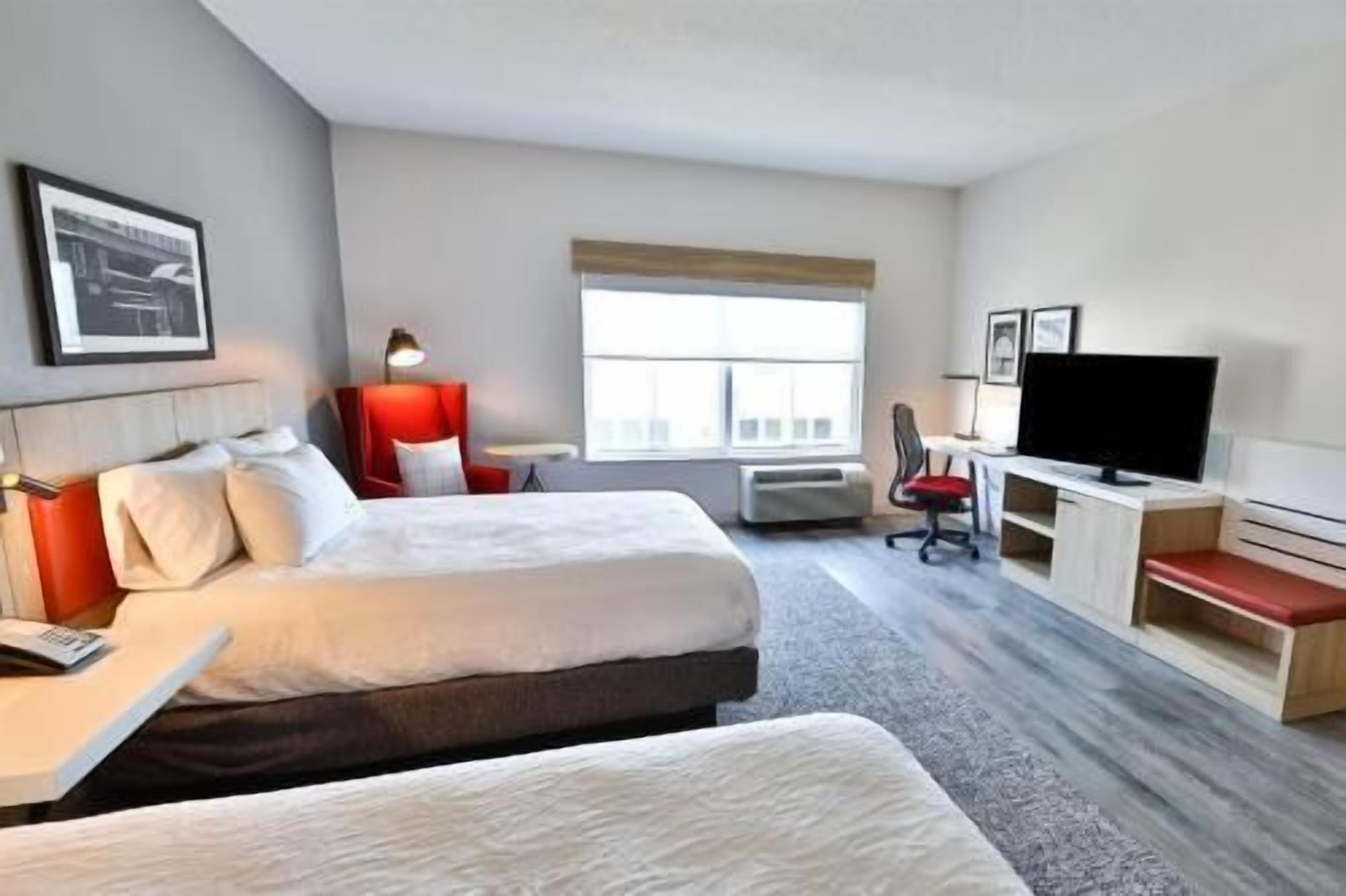 Hypo-allergenic bedding, down comforters, in-room safe