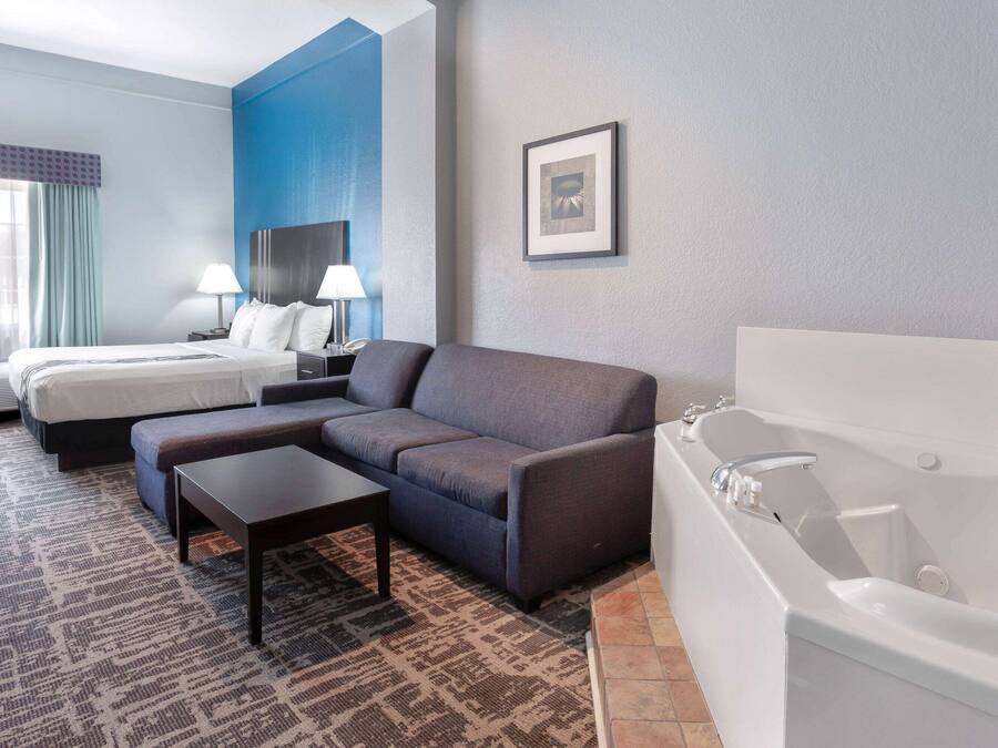 Suite, 1 Bedroom, Non Smoking, Jetted Tub (1 King) | Premium bedding, desk, iron/ironing board, free cribs/infant beds
