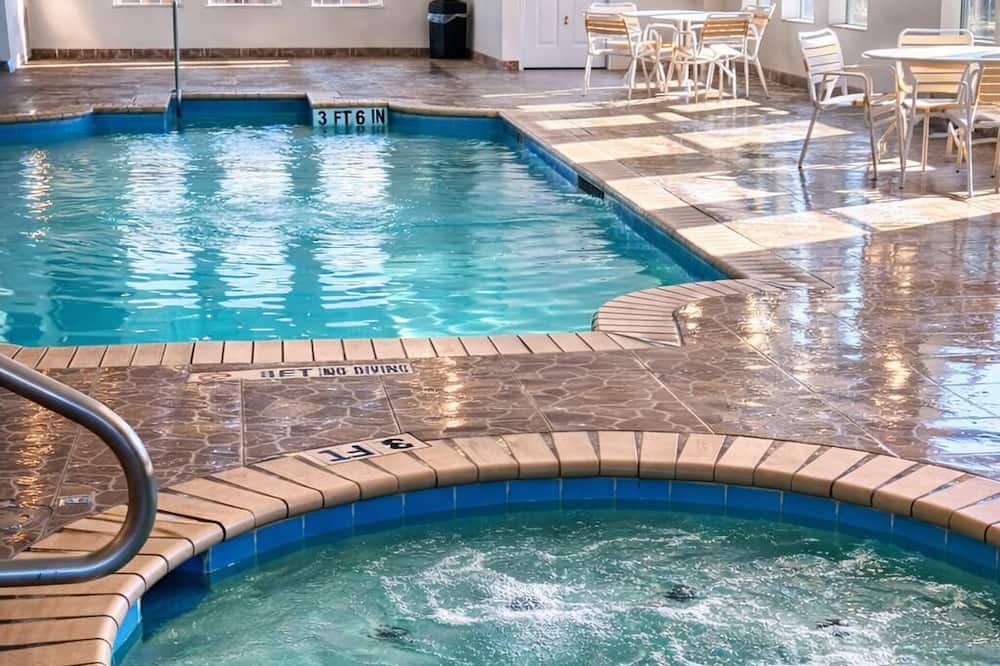 La Quinta Inn & Suites by Wyndham Kerrville