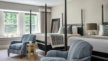 Egyptian cotton sheets, premium bedding, minibar, in-room safe