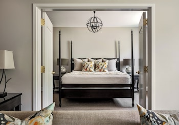 The Grand at Bedford Village Inn