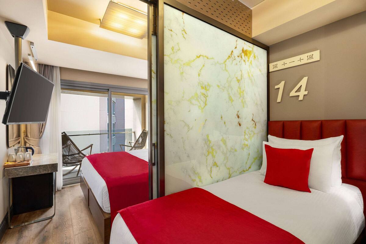Premium bedding, minibar, in-room safe, desk
