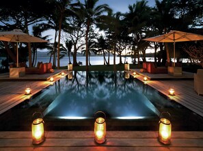 Outdoor pool - Dolphin Island - Private Island (Nananu-i-Ra)