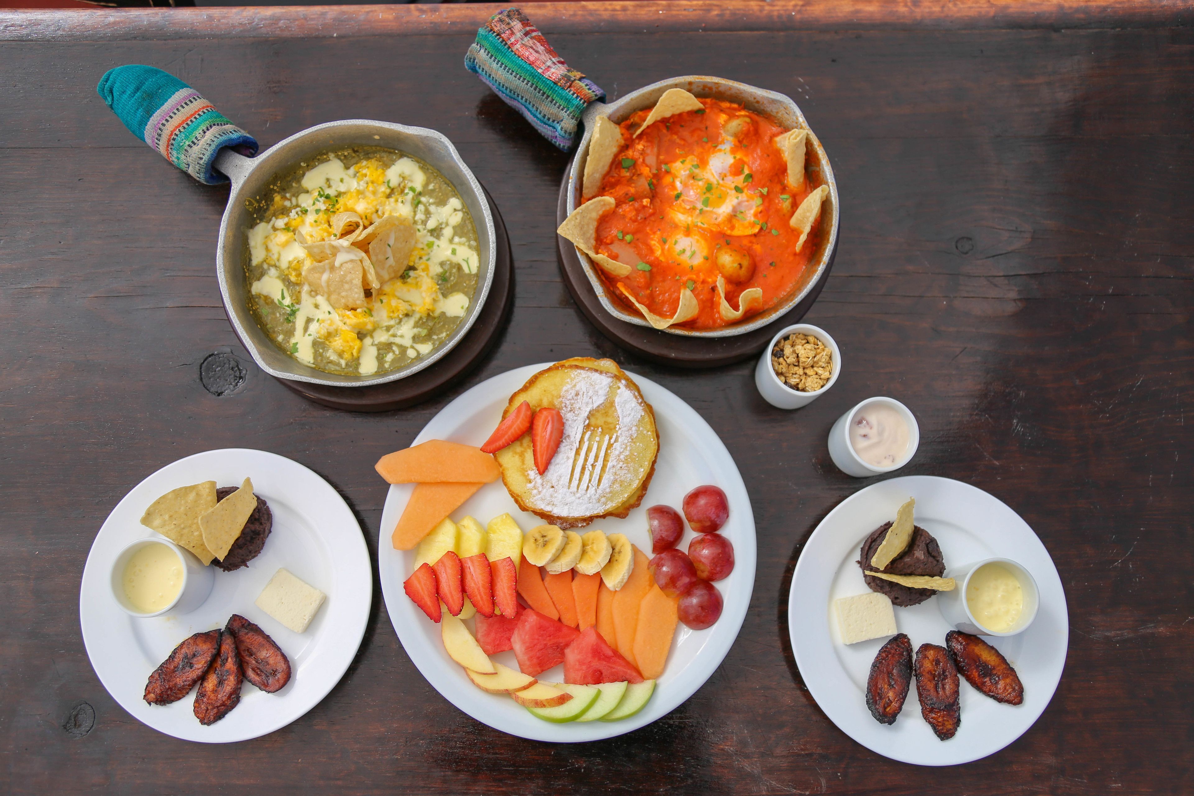 free daily cooked-to-order breakfast