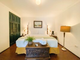 华丽双人房, 1 张特大床 | 埃及棉床单、高档床上用品、羽绒被、泰普尔床垫