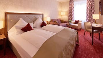 Chambre Double Majestueuse, 1 lit double ou 2 lits jumeaux, vue cour intérieure