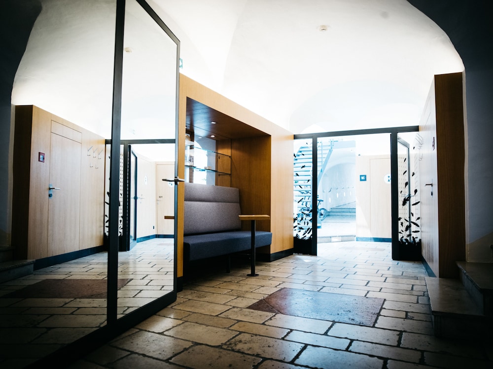 Restaurant Blaue Gans Salzburg Gasthaus by null