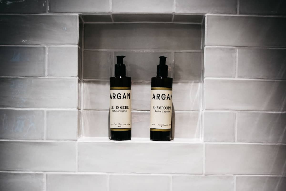 design suite, 2 bedrooms | bathroom amenities | free toiletries, hair dryer, towels, soap