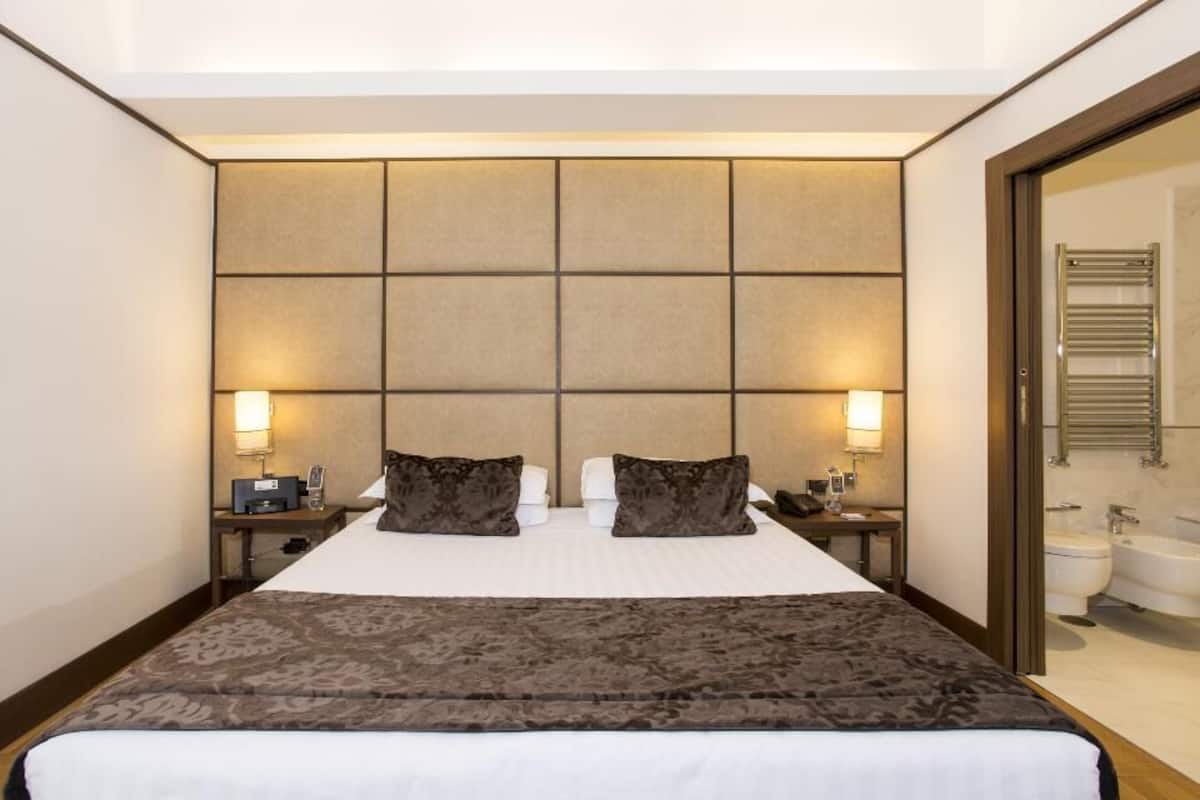 Literie de qualité supérieure, couette en duvet d'oie, minibar