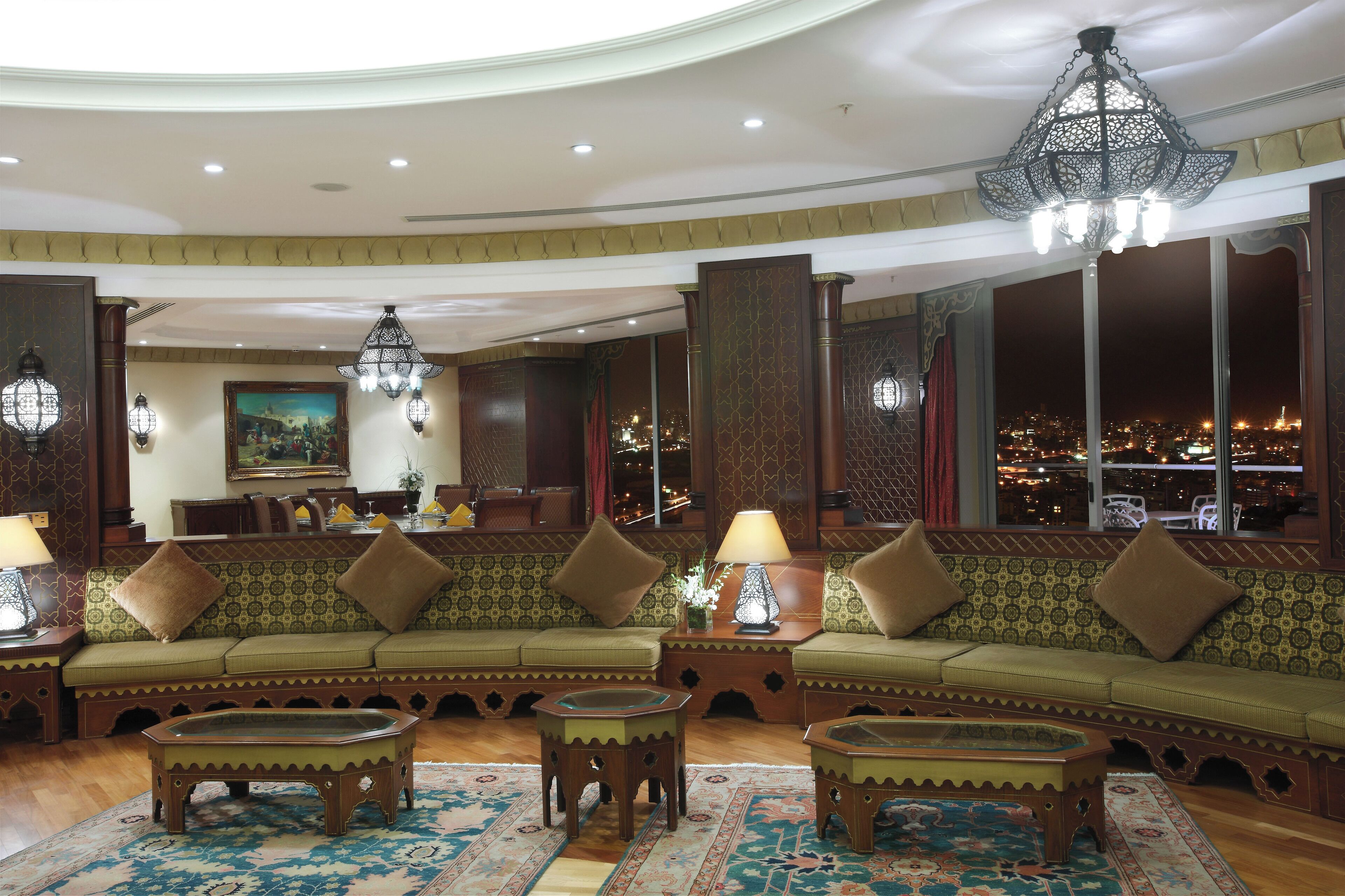 penthouse suite | living area | 32-inch lcd tv with cable channels, tv