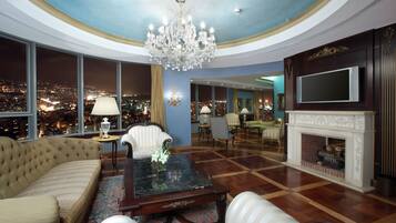 32-inch LCD TV with cable channels, TV