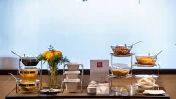 Free daily buffet breakfast