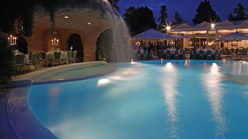 Outdoor pool, pool umbrellas, pool loungers