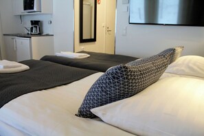 Studio | Cribs/infant beds, free WiFi, bed sheets