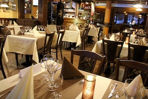 4 restaurants; breakfast, lunch, and dinner served - Spa Hotel Rauhalahti (Kuopio)