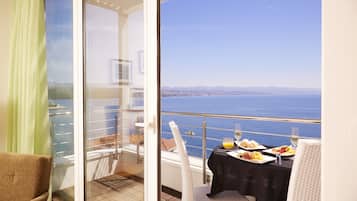 Panoramic Suite, 1 Double Bed, Terrace, Sea View | Beach/ocean view