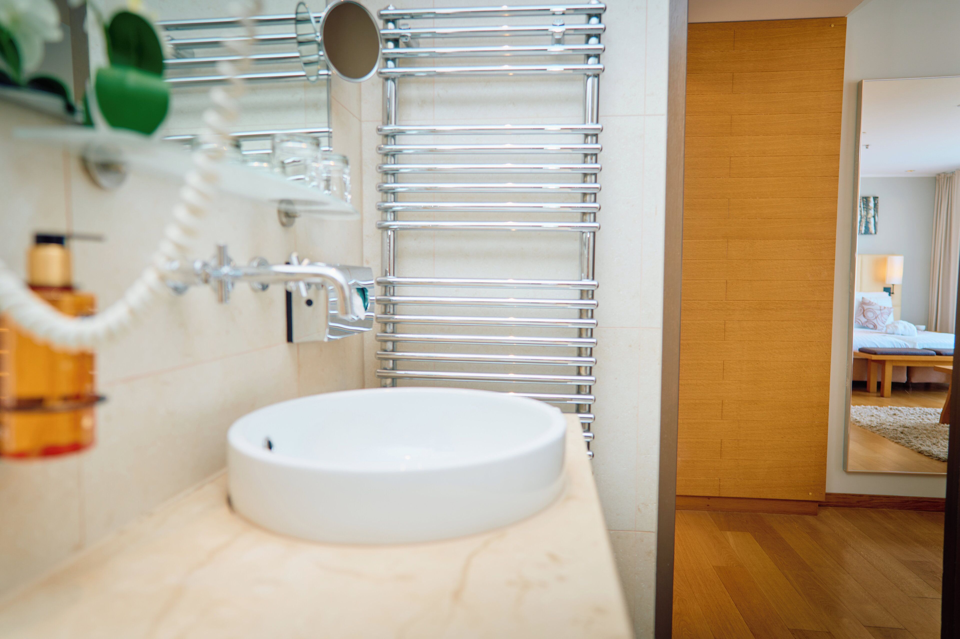 junior suite, 1 double bed | bathroom | free toiletries, hair dryer, towels