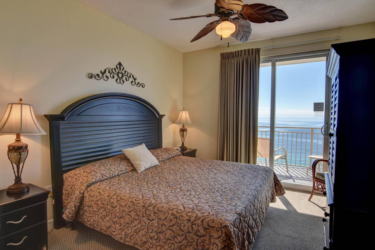 House, Multiple Beds (Apartment)