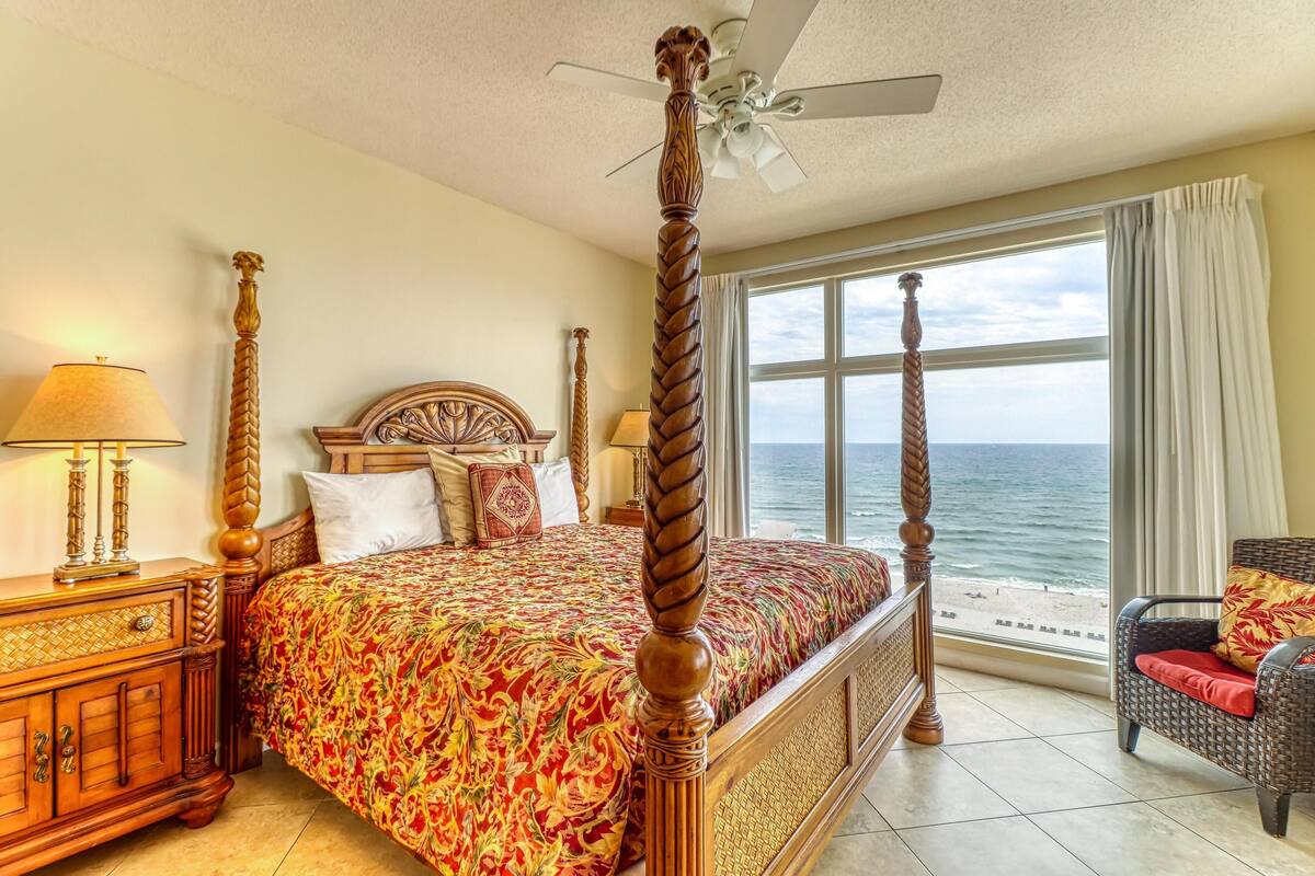House, Multiple Beds (Apartment)