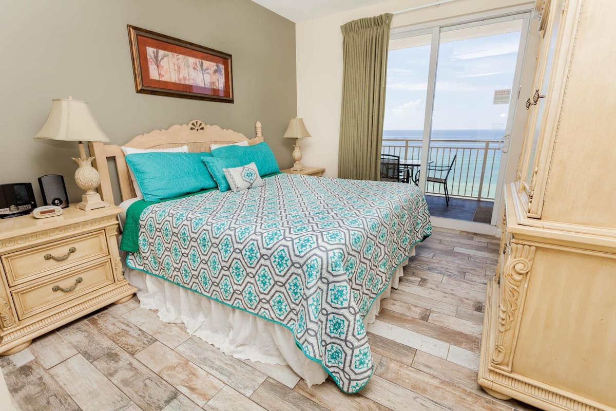 House, Multiple Beds (Apartment)