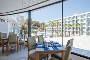 Se sirven desayunos, comidas y cenas